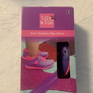 Girls outdoor play shoes